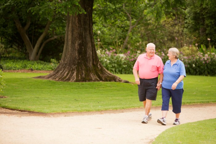 5 Benefits of Walking Meditation